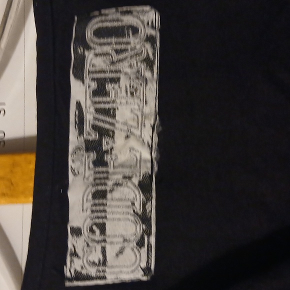 Women's Short Sleeve Blouse 3 Buttons - Picture 2 of 2